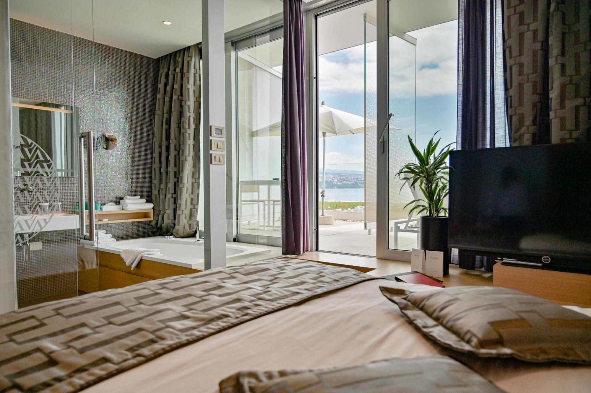 Bevanda Hotel & Restaurant - Unique Adriatic โอปาติยา ภายนอก รูปภาพ